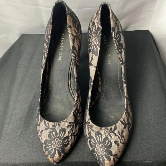 GIANNI BINI WO SIZE 8.5 BLACK FLORAL LACE PUMP SHOE 4” HEEL LEATHER SOLE… - Picture 5 of 13